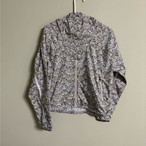 Varley Womens Print Terrace Running Jacket Size Small New Reflective Windbreaker - Picture 2 of 8